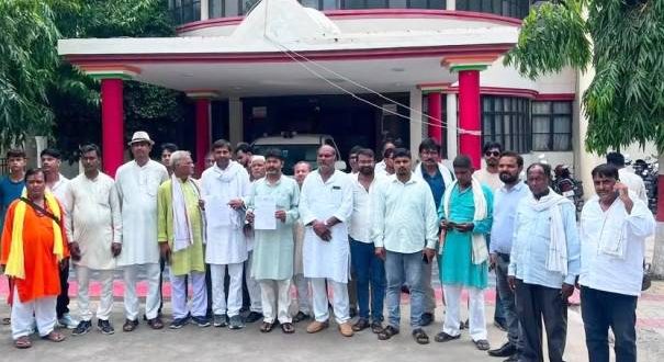 पूर्व प्रत्याशी के साथ कथित दुर्व्यवहार पर सियासत गरमाई, एसपी को सौंपा ज्ञापन